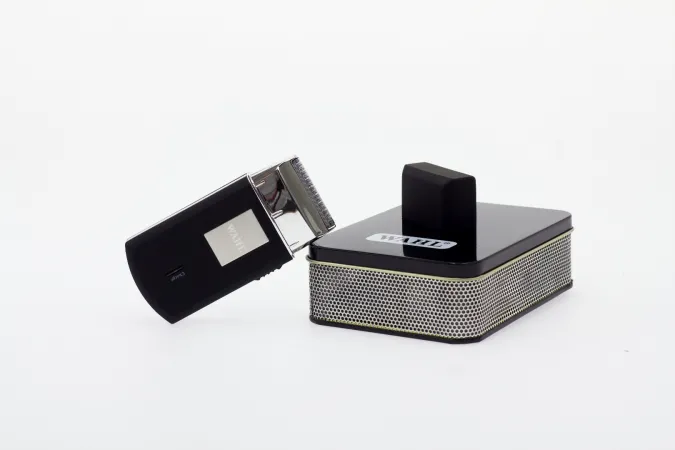 Mobile shaver